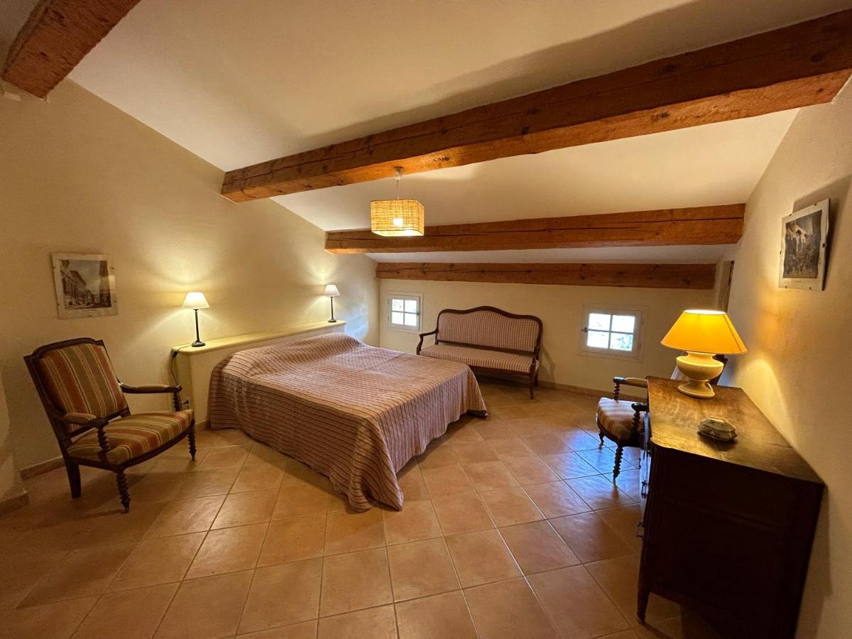Chateau Du Grand Jas Entrecasteaux Eksteriør billede